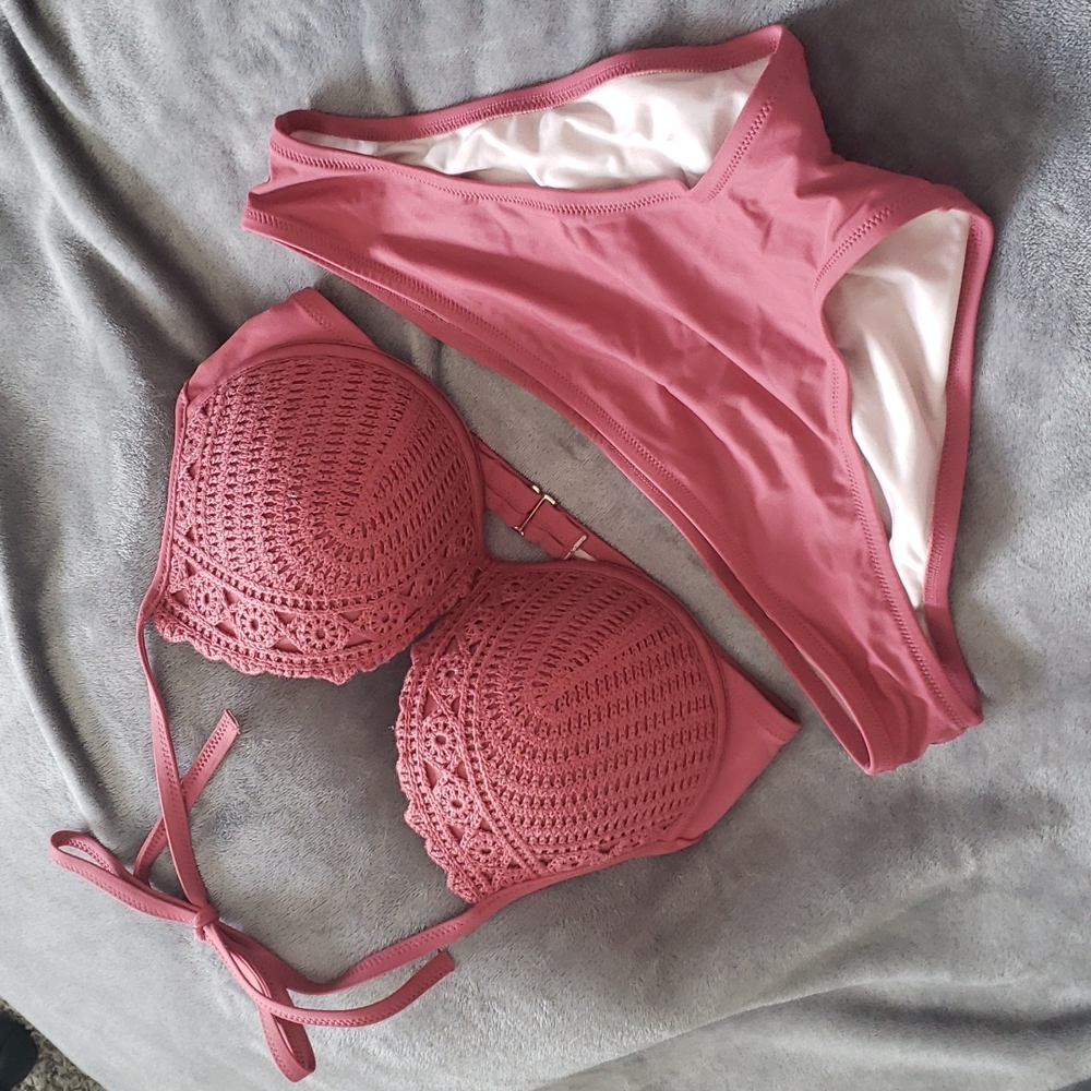 Shade and Shore 2 Piece Swim Suit